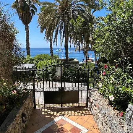 Marina Azul Luxury Apartment *
