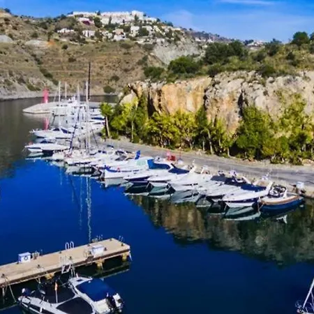 Marina Azul Luxury Apartment